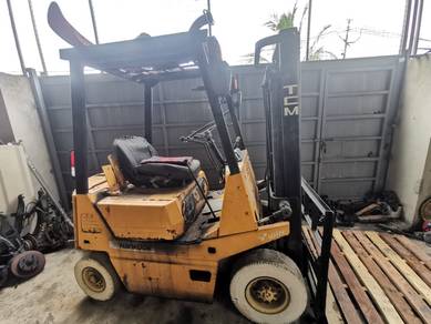 TCM FG9NS 1TON MANUAL PETROL FORKLIFT 1 ton