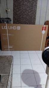LG 65-inch 4K UHD Smart TV 