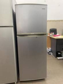 Small Samsung Fridge Refrigerator Peti Sejuk ice