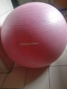 UsedCondition10/10PinkExerciseDeflatableBall+-19 i