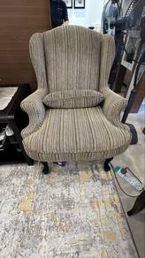 wing chairs and side table