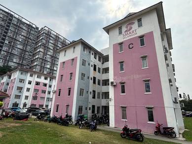 Apartment For Sale in Megah Villa Apartments
