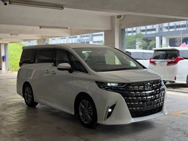 Toyota Alphard Z in Desa Petaling, KUL