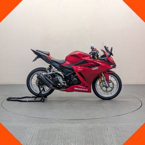 Honda CBR150R