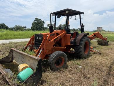 backhoe case model F