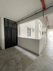 Apartment For Rent in Molek Ria