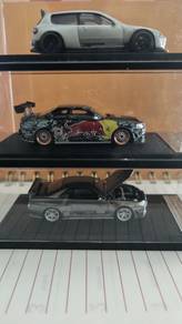 Skyline 1:64 Redbull motorhelix