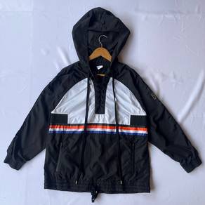 PE Windbreaker(M)