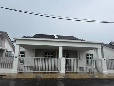 1-storey Terraced House For Sale in Ayer Molek,MLK
