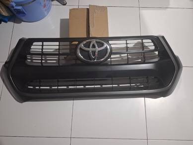 Toyot Hilux 2.4E  Accesories