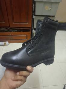 kasut boot / kasut spike (darat issue)