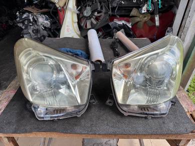 No 6-7-13 Toyota IQ Headlamp Japan