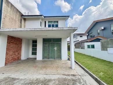 Semi-Detached House For Sale in Gelang Patah,JHR