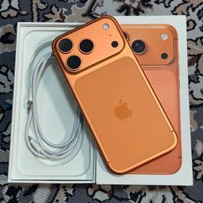 iPhone 17 Pro 256 Under Wrrnty 🇲🇾