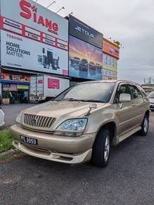 Toyota Harrier in Taiping, PRK