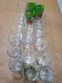Set gelas kaca corak vintage
