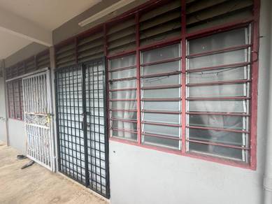 Flat For Sale in Lunas,KDH
