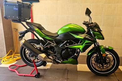Kawasaki Z250SL