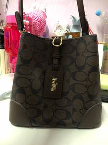 handbag bonia