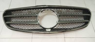 Grill Mercedes W212