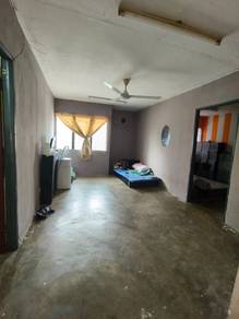Flat For Sale in Seri Kembangan Apartment (Bkt Beruntung)