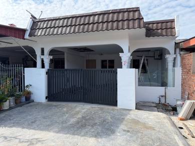 1-storey Terraced House For Sale in Batu Berendam,MLK