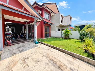 Semi-Detached House For Sale in Puncak Alam,SGR