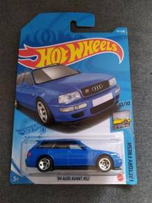 Hot Wheels '94 Audi Avant RS2