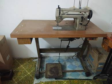 Mesin Jahit - Singer 20U