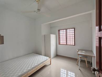 Room in Shah Alam, SGR