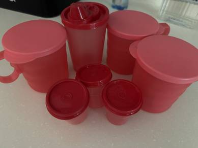 Tupperware container set