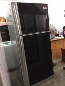 Toshiba 2 doors fridge Peti Sejuk Ais Refrigerator