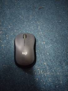 Logitech m221 mouse