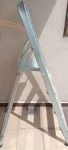 Ladder