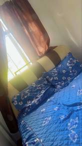 queen bed with two mattress