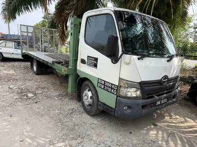 Hino 300 xzu730 mini loader
