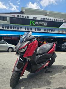 Yamaha XMAX