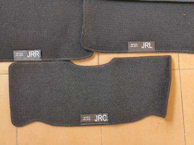 axia - door visor dan karpet kaki