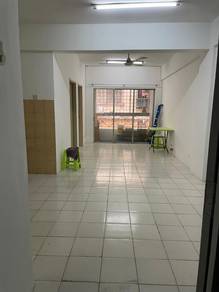 Flat For Rent in Puncak Desa Shop Apartment