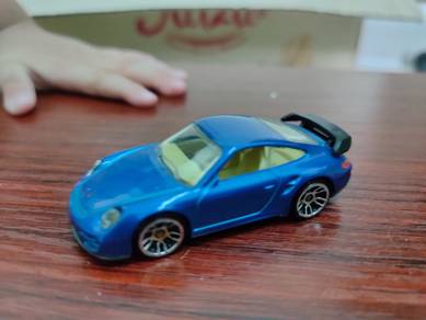 Hotwheels Blue Porsche 911 GT2