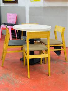set meja kerusi