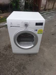 Jenama Electrolux inverter heap pum dryer 8kg