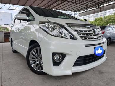 Toyota Alphard 240S TYPE GOLD in Johor Bahru, JHR