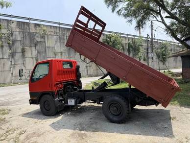 Lori Mitsubishi Canter 1 Tan Tipper Lorry Boon