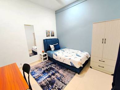 Room in Kuantan, PHG