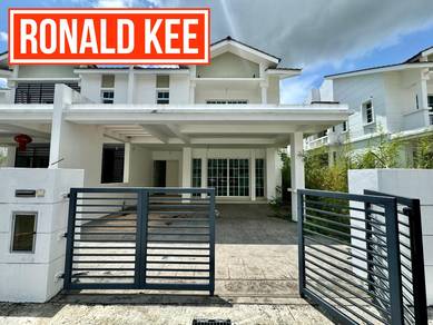 Semi-Detached House For Sale in Balik Pulau,PNG
