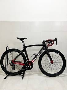 Pinarello Dogma F12 – Limited INEOS Edition