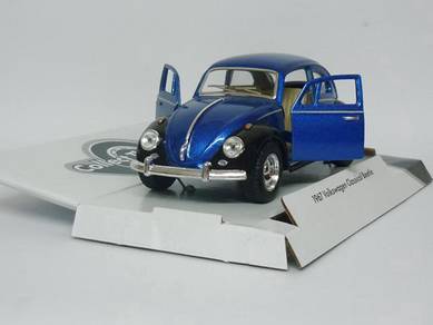 1967 Volkswagen Classical beetle model car - blue