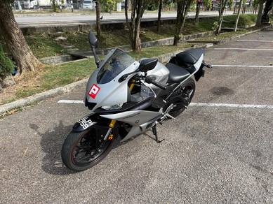 Yamaha R25
