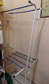 Penyangkut Baju Besi / Clothes Rack
